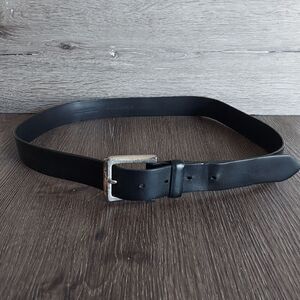 Liz Claiborne Black Leather Belt 40